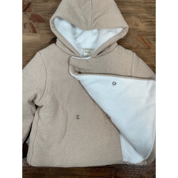 Tan Textured Sweater Knit Hooded Wrap Jacket Sherpa Lined SnapClosure 12 Mos NWT - Picture 2 of 5